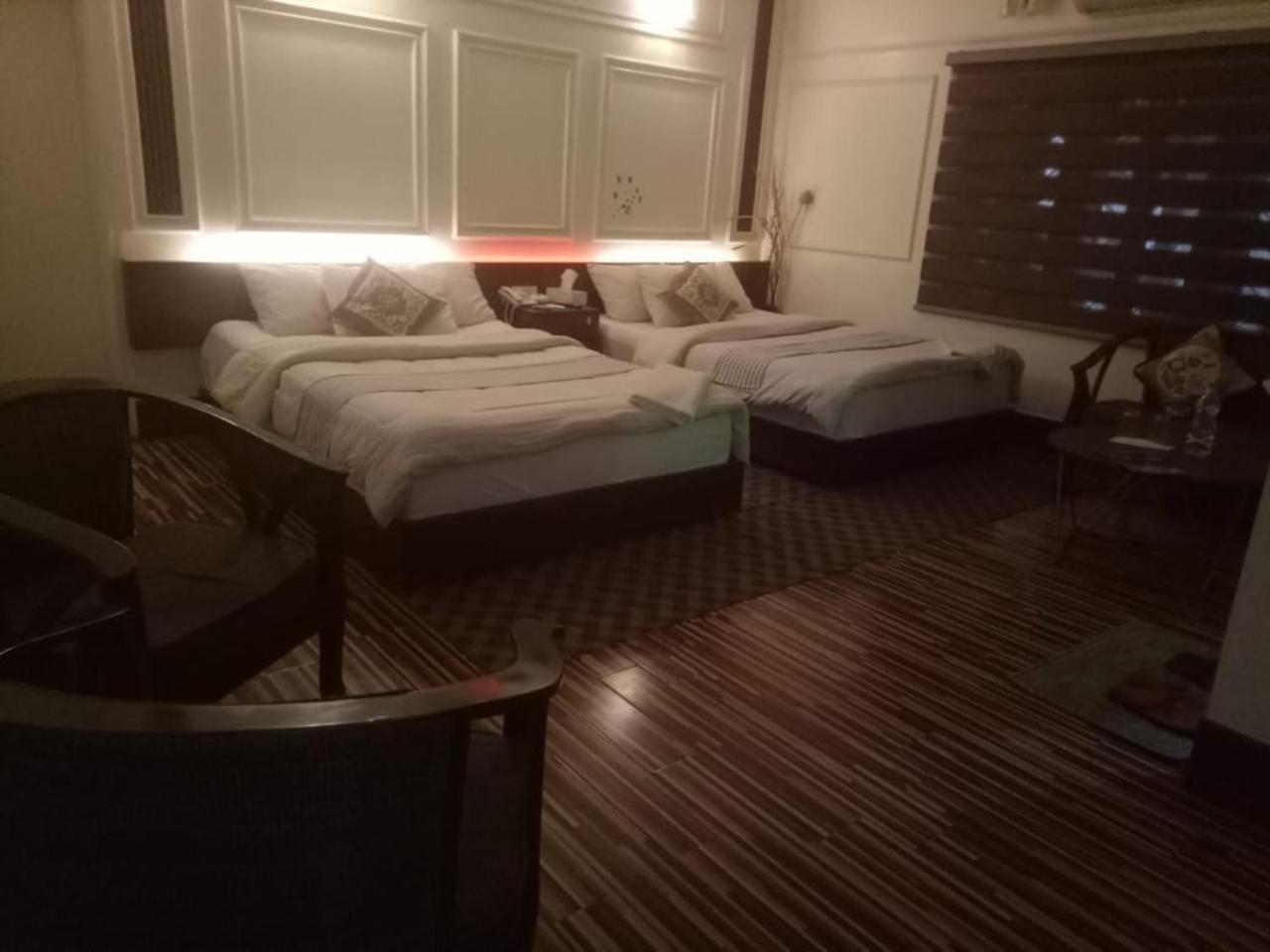 Rezala Restaurant And Residence Dhaka Zewnętrze zdjęcie