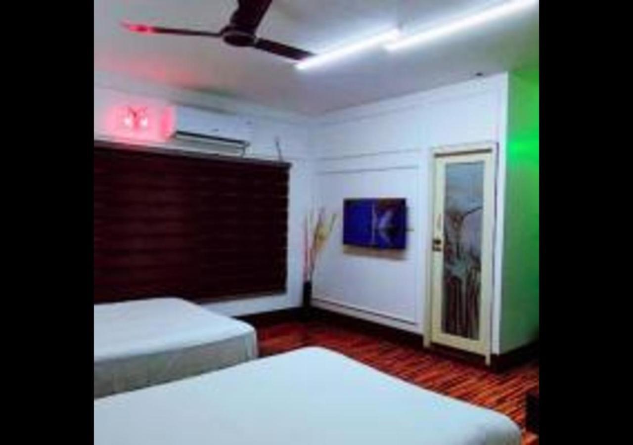 Rezala Restaurant And Residence Dhaka Zewnętrze zdjęcie